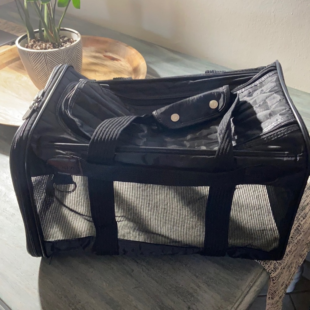 Sherpa Original Deluxe Airline-Approved Dog & Cat Carrier Bag